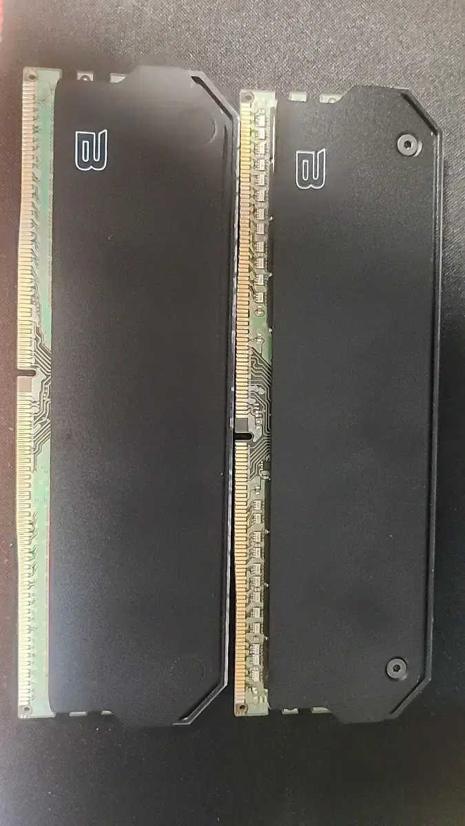 삼성 ddr4 2666mhz 16gbx2개 (방열판직접추가)